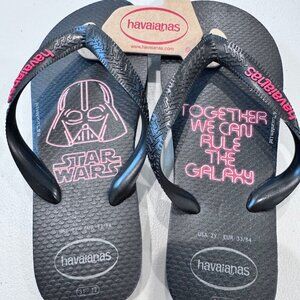 NWT - Havaianas Star Wars Flip Flops Size 2Y